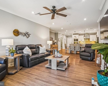 3000 Herons Nest Way - Photo Thumbnail 15