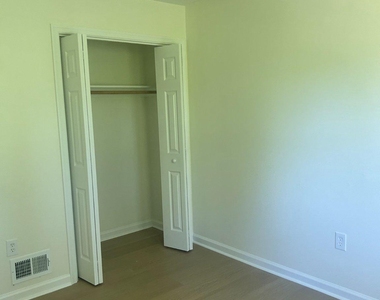 4514 Simmons Lane - Photo Thumbnail 13