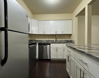 10127 Prince Place - Photo Thumbnail 3