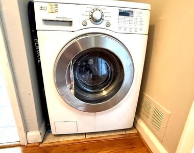 3841 26th Avenue - Photo Thumbnail 5