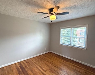 3841 26th Avenue - Photo Thumbnail 6