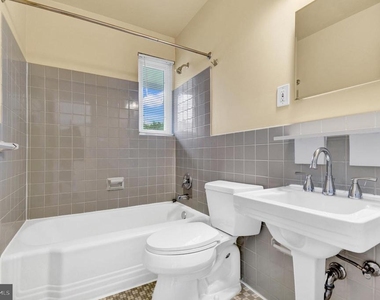 10228 Farnham Drive - Photo Thumbnail 21