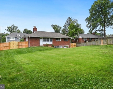 10228 Farnham Drive - Photo Thumbnail 31