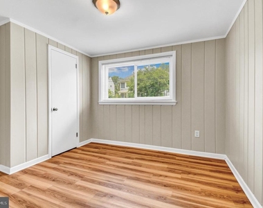 10228 Farnham Drive - Photo Thumbnail 27