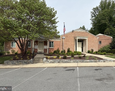 10403 Montrose Avenue - Photo Thumbnail 22