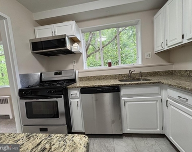 10403 Montrose Avenue - Photo Thumbnail 13