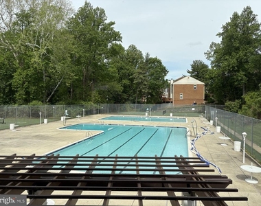 10403 Montrose Avenue - Photo Thumbnail 19