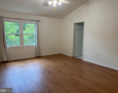10113 Galsworthy Place - Photo Thumbnail 9