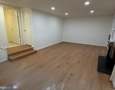 10113 Galsworthy Place - Photo Thumbnail 32