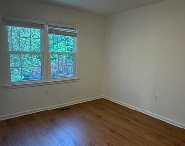 10113 Galsworthy Place - Photo Thumbnail 17