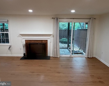 10113 Galsworthy Place - Photo Thumbnail 23