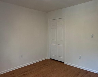 10113 Galsworthy Place - Photo Thumbnail 19