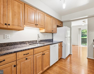 4515 Boastfield Lane - Photo Thumbnail 7