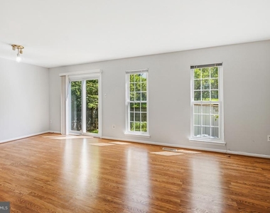 4515 Boastfield Lane - Photo Thumbnail 9