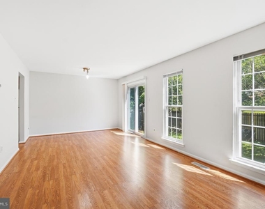 4515 Boastfield Lane - Photo Thumbnail 10