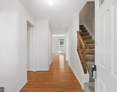 4515 Boastfield Lane - Photo Thumbnail 2