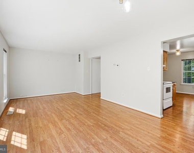 4515 Boastfield Lane - Photo Thumbnail 12