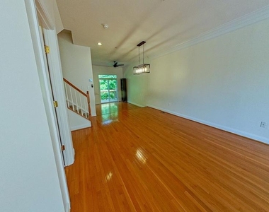 3905 Chelsea Park Lane - Photo Thumbnail 7