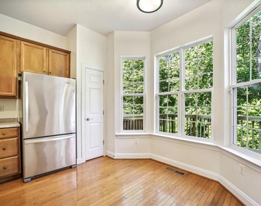 3905 Chelsea Park Lane - Photo Thumbnail 4