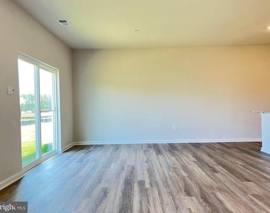 735 Pickerel Place - Photo Thumbnail 6