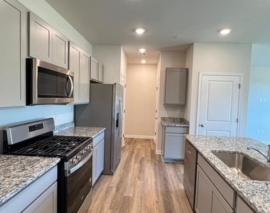 735 Pickerel Place - Photo Thumbnail 20