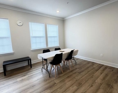 1235 Greylock Lane - Photo Thumbnail 16