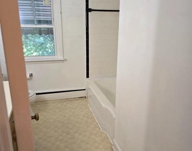 618 Biggs Avenue - Photo Thumbnail 7