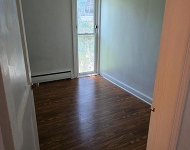 618 Biggs Avenue - Photo Thumbnail 12