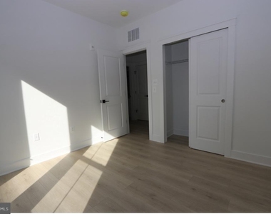 117 E Cromwell Street - Photo Thumbnail 11