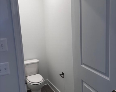 117 E Cromwell Street - Photo Thumbnail 22