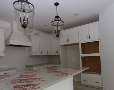 117 E Cromwell Street - Photo Thumbnail 27