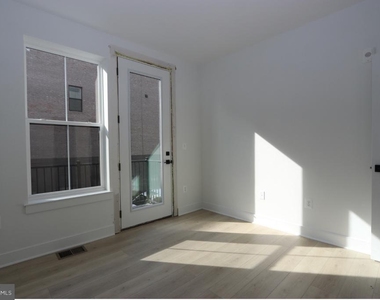 117 E Cromwell Street - Photo Thumbnail 13