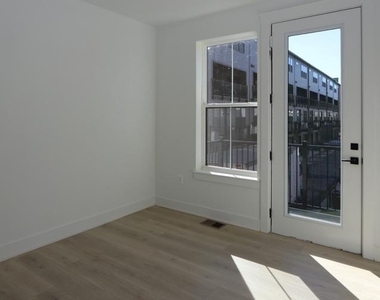 117 E Cromwell Street - Photo Thumbnail 29