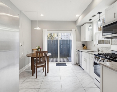 1429 Olive Street - Photo Thumbnail 4