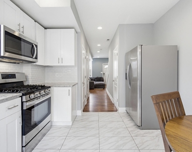 1429 Olive Street - Photo Thumbnail 7