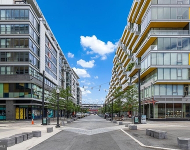 37 L Street Se - Photo Thumbnail 36