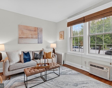 3026 Wisconsin Avenue Nw - Photo Thumbnail 3