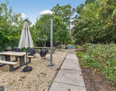 3026 Wisconsin Avenue Nw - Photo Thumbnail 14