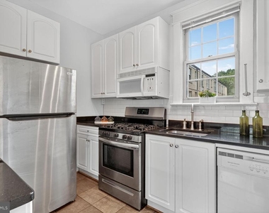3026 Wisconsin Avenue Nw - Photo Thumbnail 9