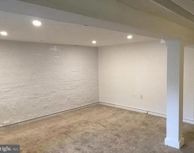1650 33rd Street Nw - Photo Thumbnail 2