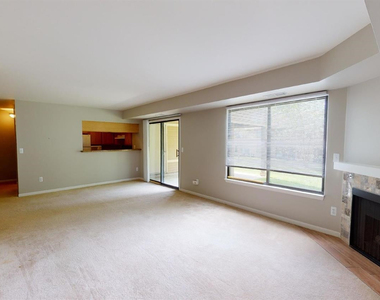 275 Briarcrest Drive - Photo Thumbnail 6