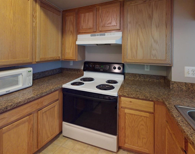 275 Briarcrest Drive - Photo Thumbnail 3