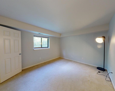 275 Briarcrest Drive - Photo Thumbnail 13