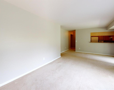 275 Briarcrest Drive - Photo Thumbnail 7