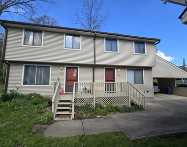 1707 Dexter Avenue - Photo Thumbnail 2