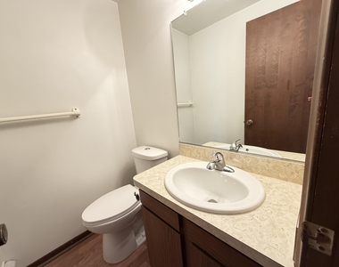 1707 Dexter Avenue - Photo Thumbnail 13