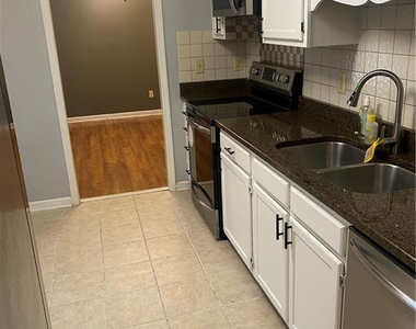 1728 Empress Lane - Photo Thumbnail 2