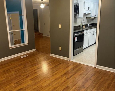 1728 Empress Lane - Photo Thumbnail 4