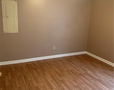 1728 Empress Lane - Photo Thumbnail 13