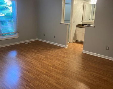 1728 Empress Lane - Photo Thumbnail 8